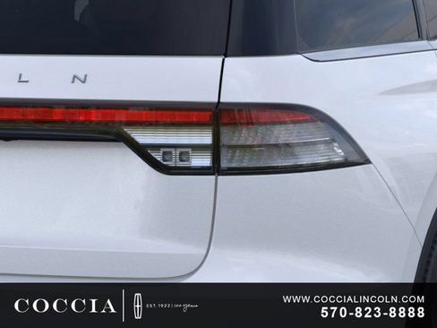 New 2026 Lincoln Aviator AWD image 21