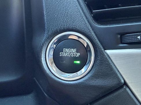 Used 2017 GMC Yukon Denali w/ Open Road Package AWD/4WD image 21