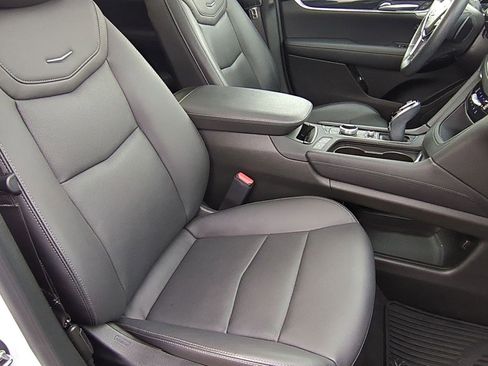 Certified 2024 Cadillac XT5 Premium Luxury image 22