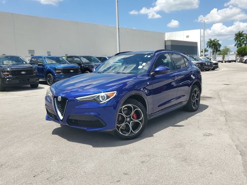 Used 2022 Alfa Romeo Stelvio Ti AWD/4WD image 35