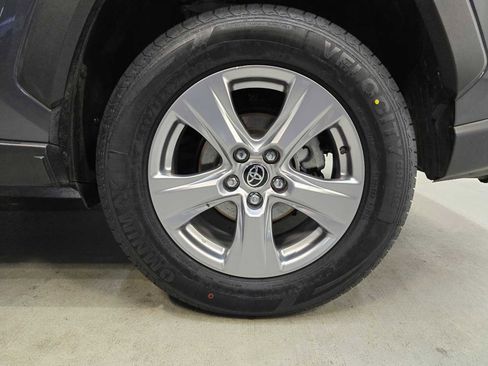 Used 2022 Toyota RAV4 LE image 8