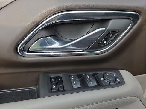 Used 2023 GMC Yukon SLT image 14