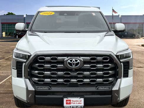 Used 2024 Toyota Tundra Platinum AWD/4WD image 2