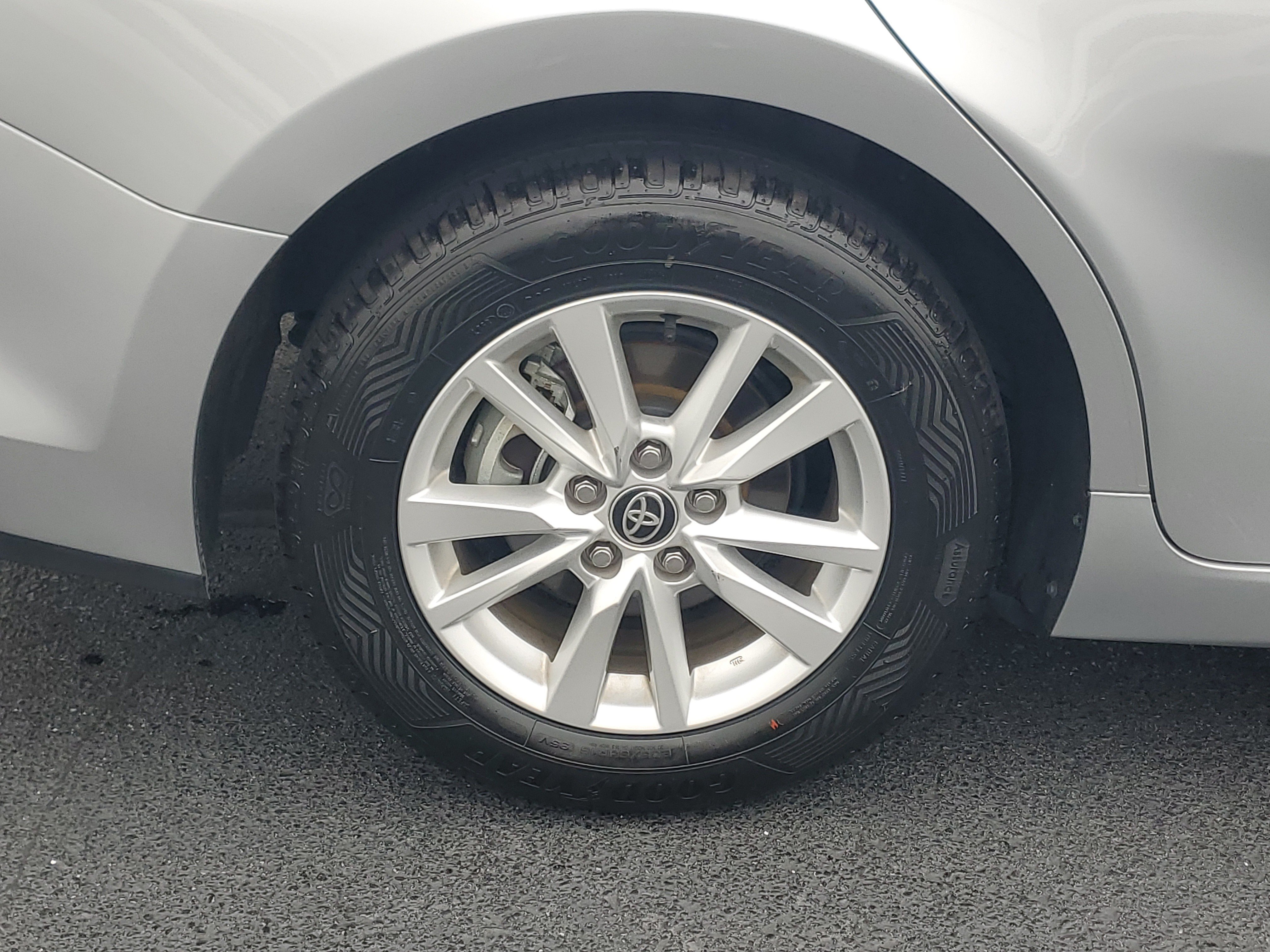 Certified 2025 Toyota Camry LE FWD image 6