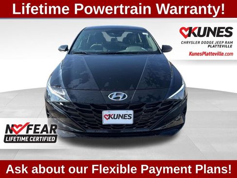 Used 2022 Hyundai Elantra SEL FWD image 3