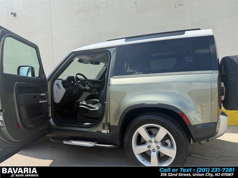Used 2021 Land Rover Defender 90 First Edition AWD/4WD image 23
