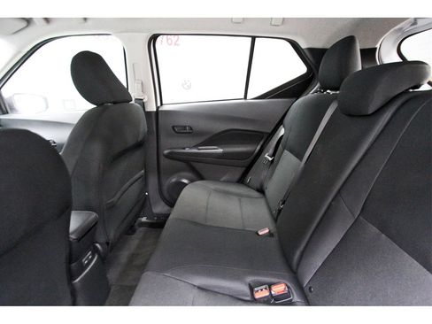 Used 2025 Nissan Kicks Play S image 9