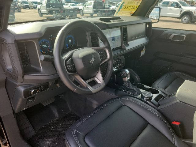 Used 2025 Ford Bronco Big Bend w/ Black Diamond Package AWD/4WD image 10