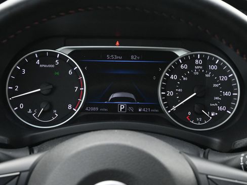 Used 2025 Nissan Sentra SR FWD image 12