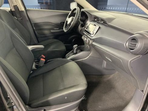 Used 2025 Nissan Kicks Play S FWD image 16