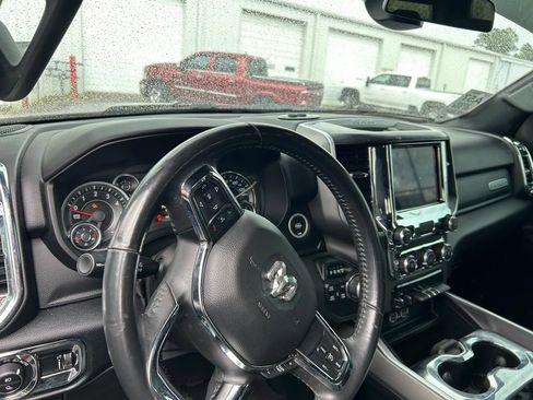 Used 2020 RAM 1500 Big Horn AWD/4WD image 12