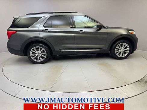 Used 2020 Ford Explorer XLT w/ Equipment Group 202A image 6