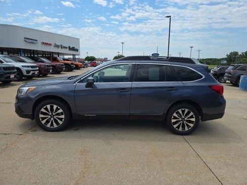 Used 2016 Subaru Outback 2.5i Limited AWD/4WD image 5
