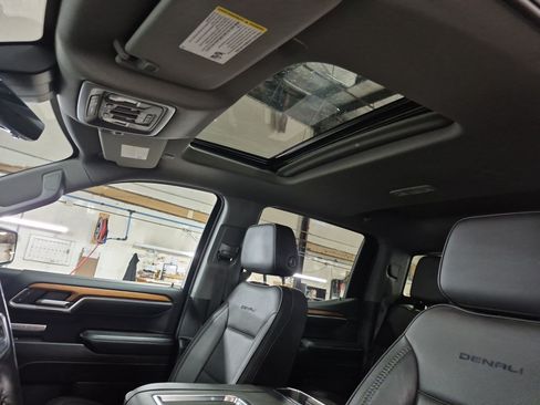 Used 2022 GMC Sierra 1500 Denali w/ Technology Package AWD/4WD image 20