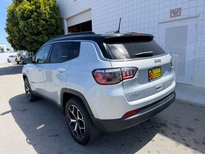 Used 2025 Jeep Compass Limited