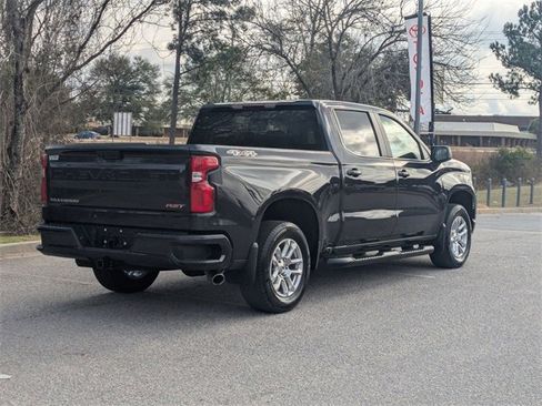 Used 2023 Chevrolet Silverado 1500 RST image 3
