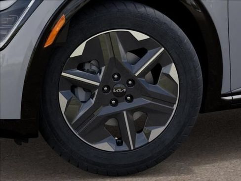 New 2026 Kia EV6 Light RWD image 9