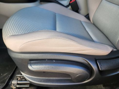 Certified 2024 Kia Soul LX FWD image 9