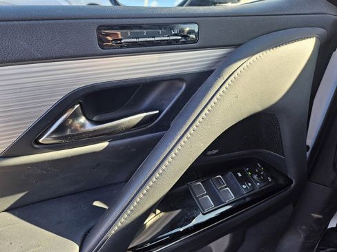 Used 2023 Lexus LX 600 F Sport w/ Accessory Package (Z1) image 15