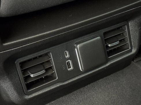 Used 2023 Chevrolet Silverado 1500 LT AWD/4WD image 13