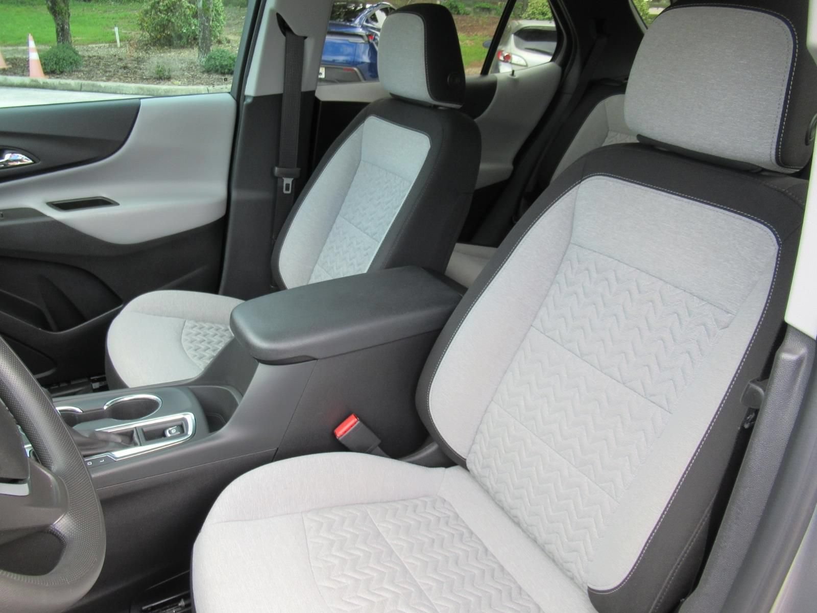 Used 2024 Chevrolet Equinox LS w/ LS Convenience Package FWD image 18