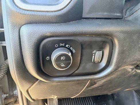 Used 2022 RAM 3500 Tradesman w/ Chrome Appearance Group image 25