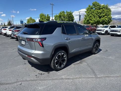 New 2026 Chevrolet Equinox LT w/ Convenience Package II AWD/4WD image 7