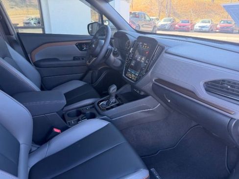 Used 2025 Subaru Forester Sport image 11