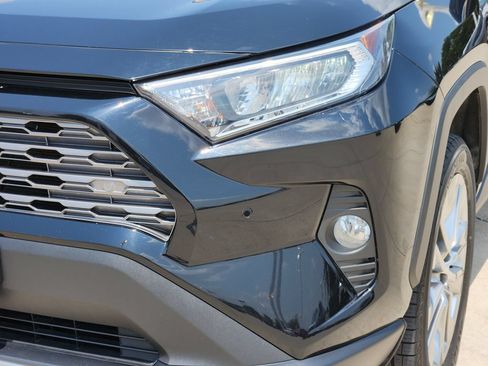 Certified 2021 Toyota RAV4 Limited w/ Limited Grade Weather Package AWD/4WD image 10