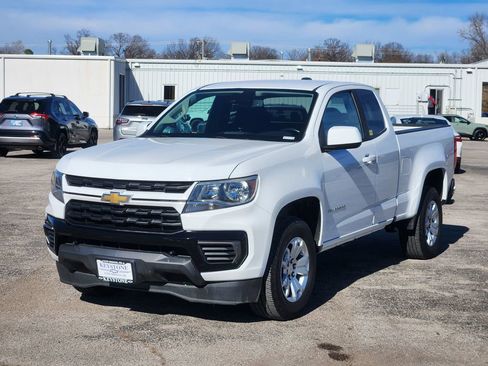 Used 2022 Chevrolet Colorado LT w/ Fleet Safety Package image 3