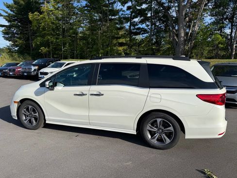 Used 2018 Honda Odyssey Touring image 12