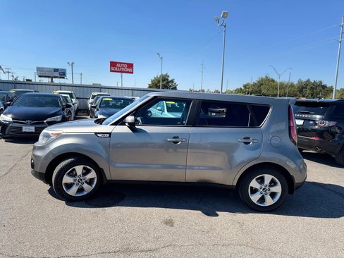 Used 2017 Kia Soul EV image 6