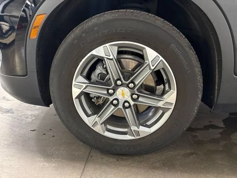 Used 2024 Chevrolet Blazer LT w/ LPO, Floor Liner Package FWD image 7