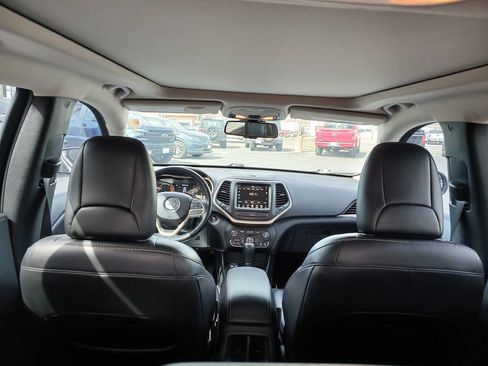 Used 2017 Jeep Cherokee High Altitude image 16