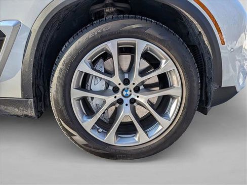Certified 2026 BMW X5 xDrive50e w/ Premium Package AWD/4WD image 23