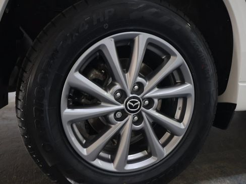 Used 2025 MAZDA CX-5 AWD 2.5 S w/ Preferred Package image 32