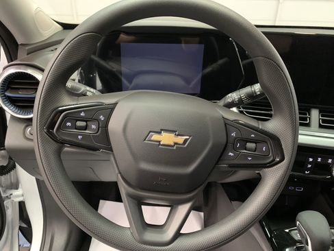 New 2026 Chevrolet Trax LT image 14
