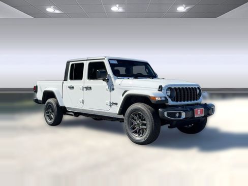 New 2025 Jeep Gladiator Sport image 7