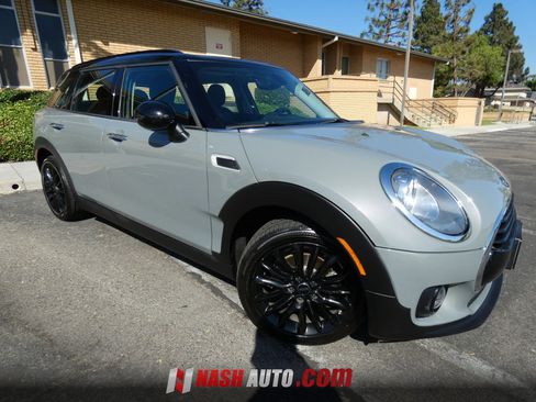 Used 2017 MINI Cooper Clubman FWD image 5