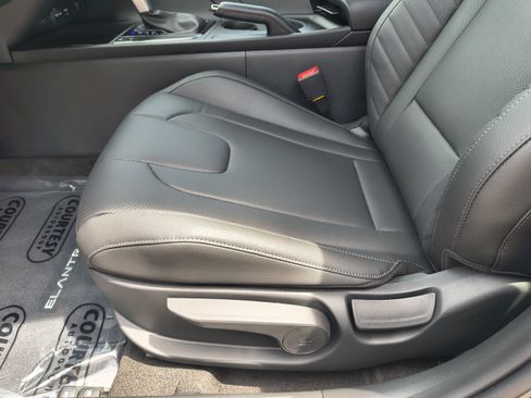 New 2026 Hyundai Elantra SEL Sport FWD image 19