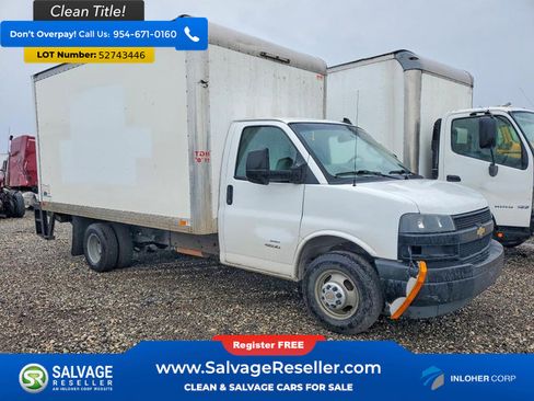 Used 2020 Chevrolet Express 4500 RWD image 5