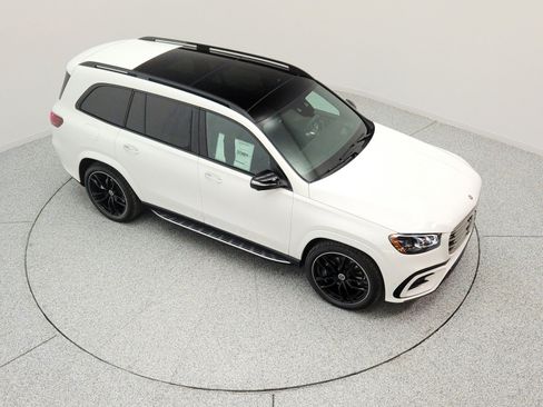 New 2026 Mercedes-Benz GLS 580 4MATIC image 12