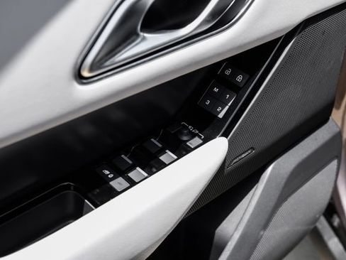 New 2026 Land Rover Range Rover Velar S AWD/4WD image 55