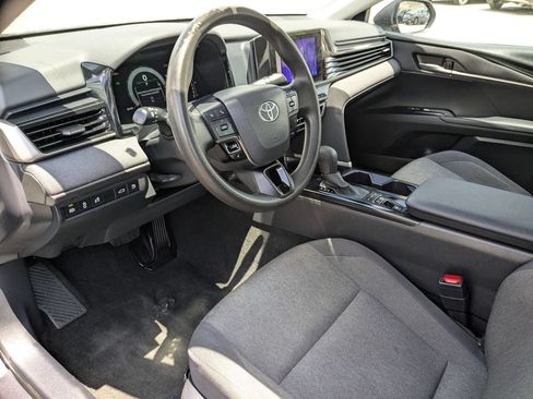 Used 2025 Toyota Camry LE FWD image 13
