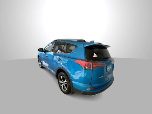 Used 2017 Toyota RAV4 XLE w/ All Weather Liner Package AWD/4WD image 6