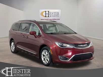 Used 2020 Chrysler Pacifica Touring-L w/ Tire & Wheel Group
