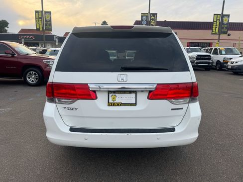 Used 2010 Honda Odyssey Touring image 6