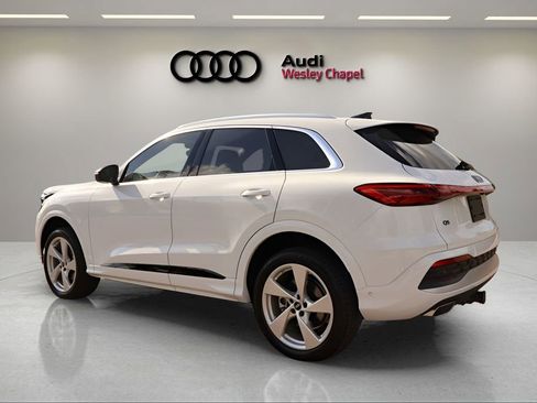 New 2026 Audi Q5 Premium Plus AWD/4WD image 3
