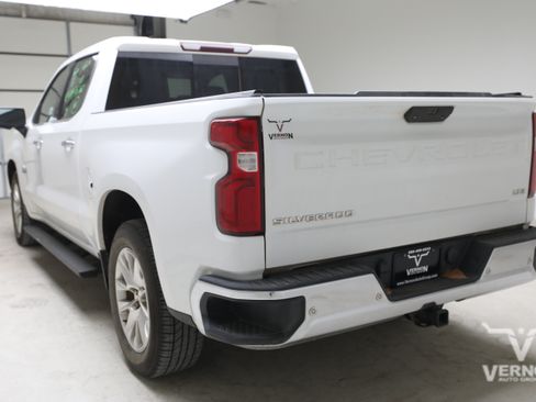 Used 2019 Chevrolet Silverado 1500 LTZ w/ LTZ Texas Edition RWD image 2