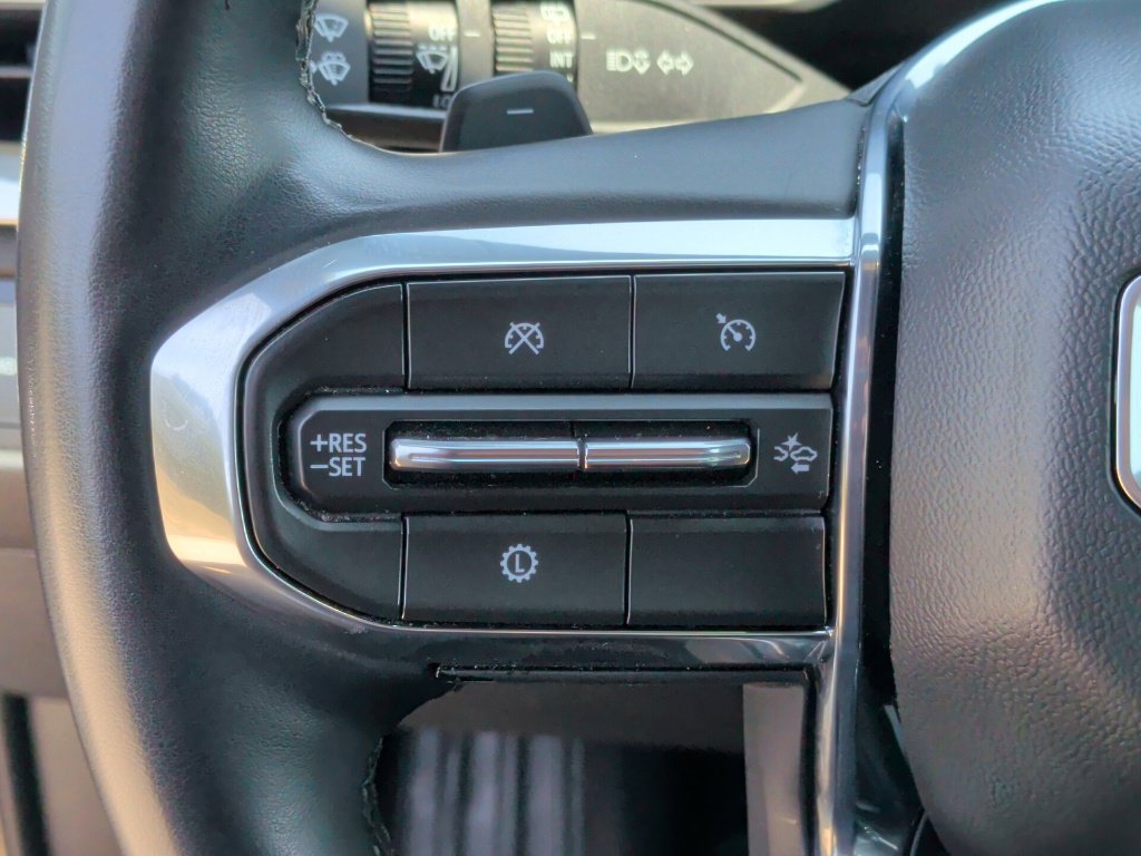 Used 2024 GMC Acadia Elevation AWD/4WD image 18